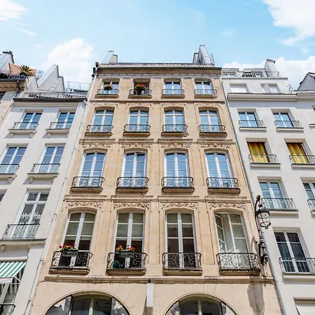 Apartment For 6 Saint-honore Paris